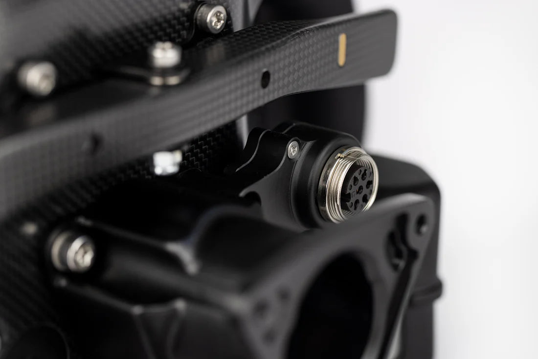 Mercedes-AMG PETRONAS Formula One Team Sim Racing Steering Wheel